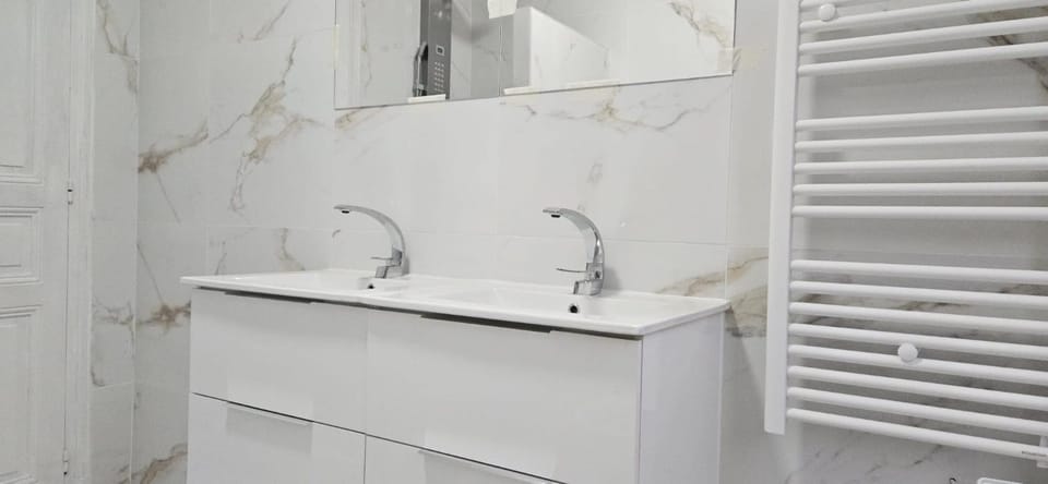 Villa d athis Apartment in Île-de-France