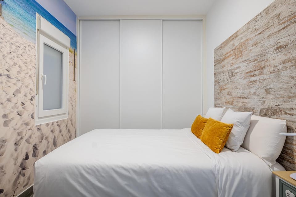 Madrid Rio Puente Segovia Apartment in Madrid