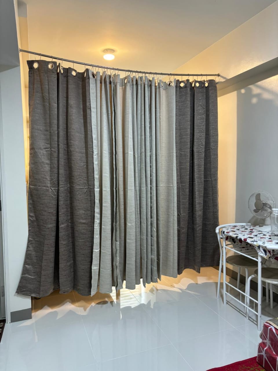 Solana Tower 1 New and Very Neat Studio Unit near SM Manila Apartment hotel in Manila City