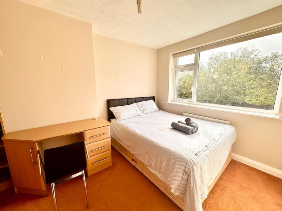 3 Bedroom House in DA15 House in Sidcup