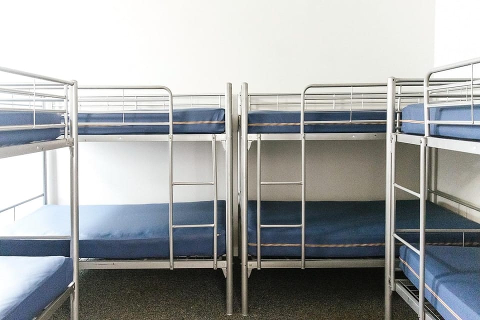 Bedroom, bunk bed