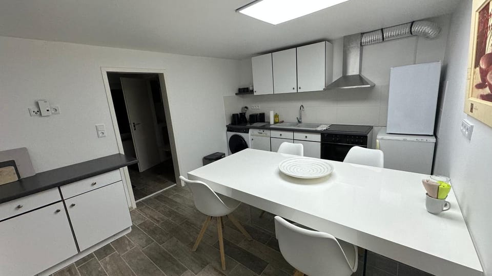 Kitchen or kitchenette, Dining area, dishwasher, oven, stove