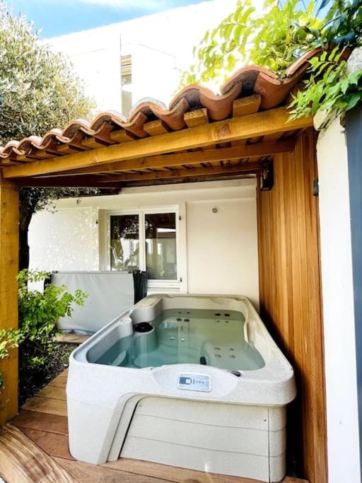Casa Rochelaise - Jacuzzi House in La Rochelle