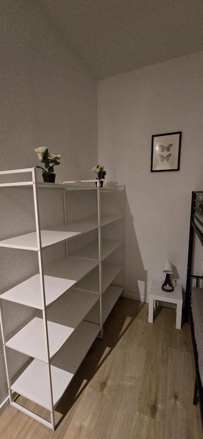 Monteurwohnung Ferienwohnung Krefeld Nähe Düsseldorf 2-4 Personen Apartment in Krefeld