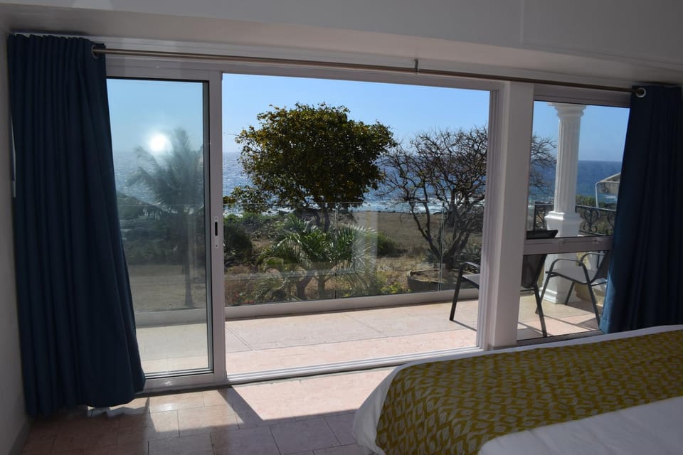 Bed, Natural landscape, View (from property/room), Balcony/Terrace, Photo of the whole room, Bedroom
