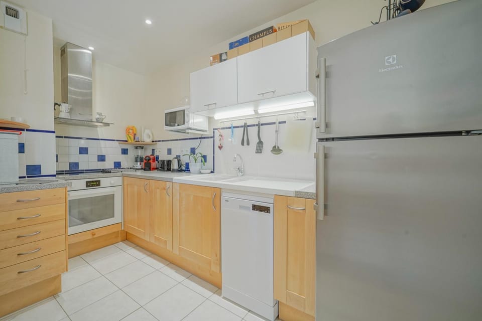 Kitchen or kitchenette, dishwasher, oven, pet friendly, stove, kitchen