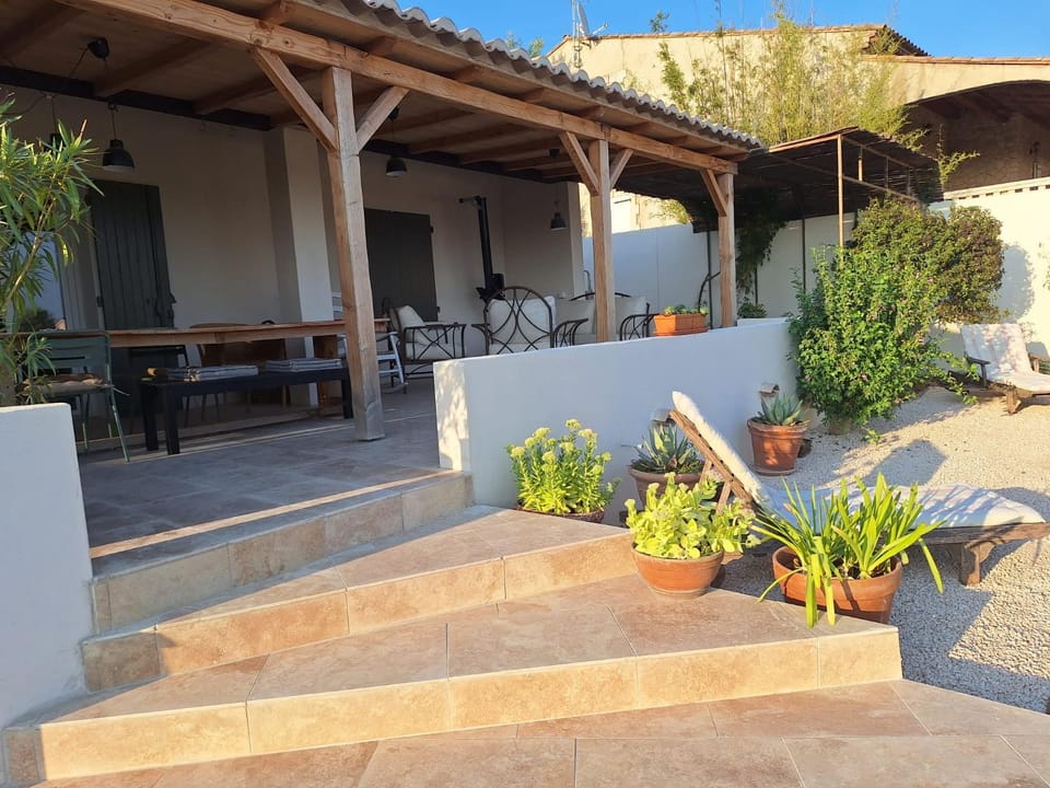 Les Cigales de Saint Quentin la Poterie House in Uzes