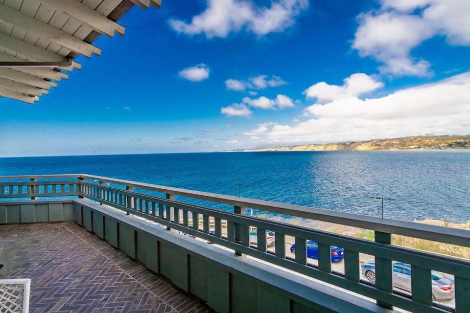 Spectacular La Jolla Cove Compound Villa in La Jolla