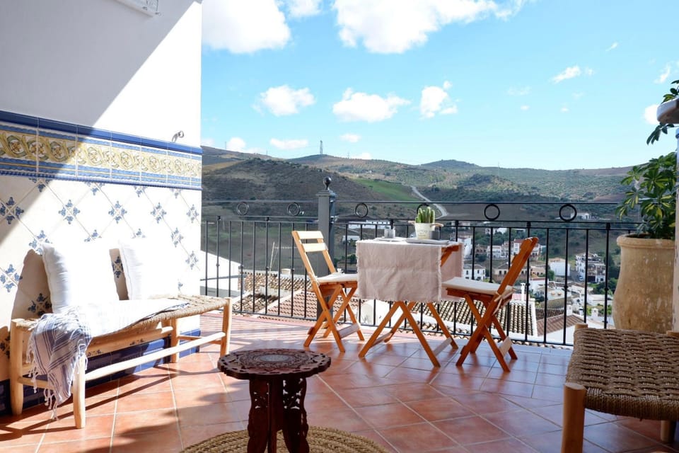 Natural landscape, View (from property/room), Balcony/Terrace, Mountain view