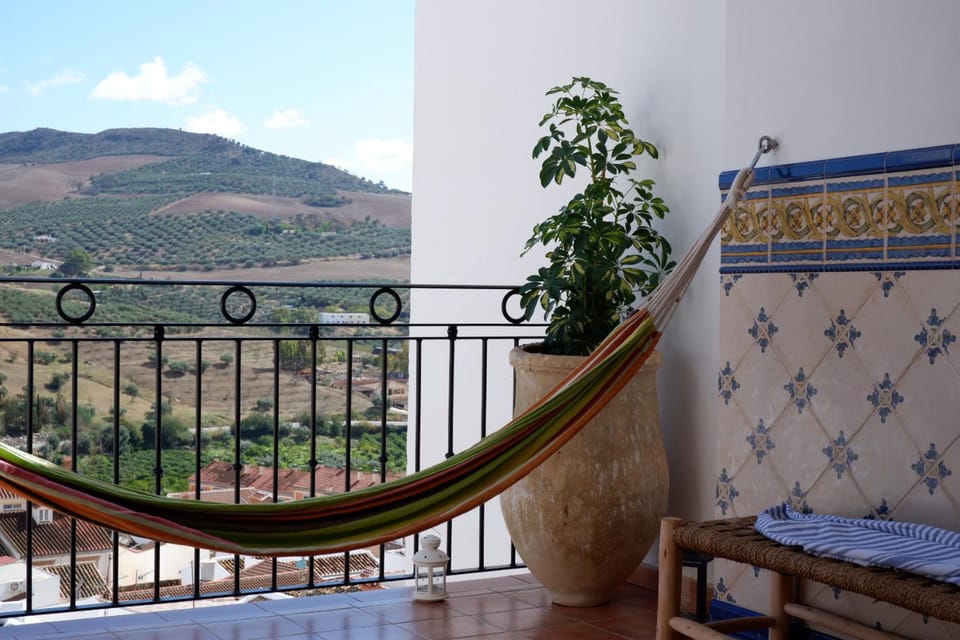 View (from property/room), Balcony/Terrace, Mountain view