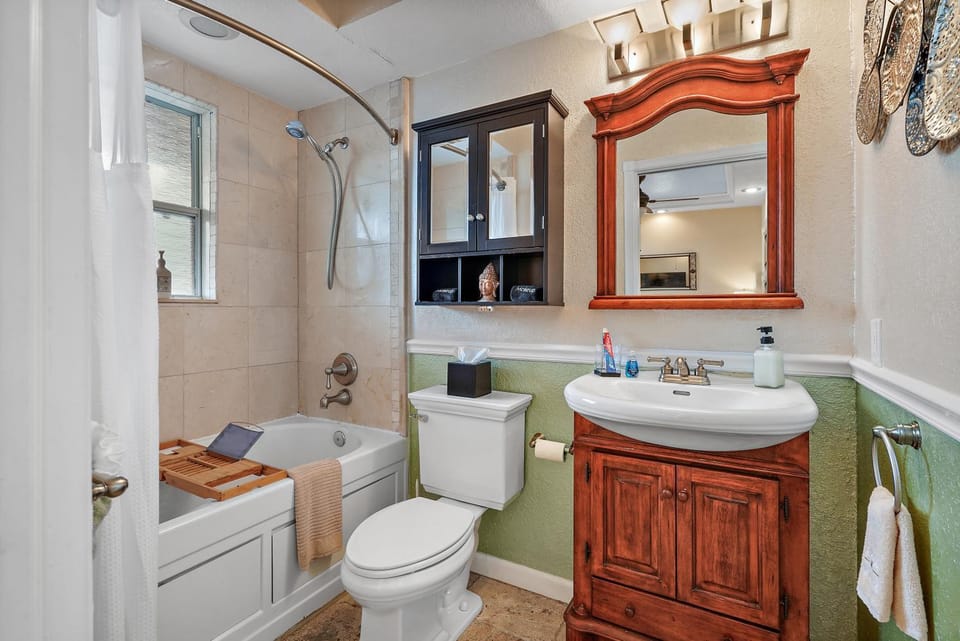 Bathroom, Bath