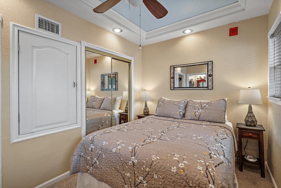 Bed, Bedroom, wardrobe