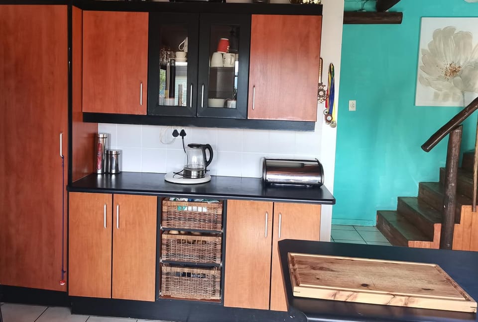 Coffee/tea facilities, toaster