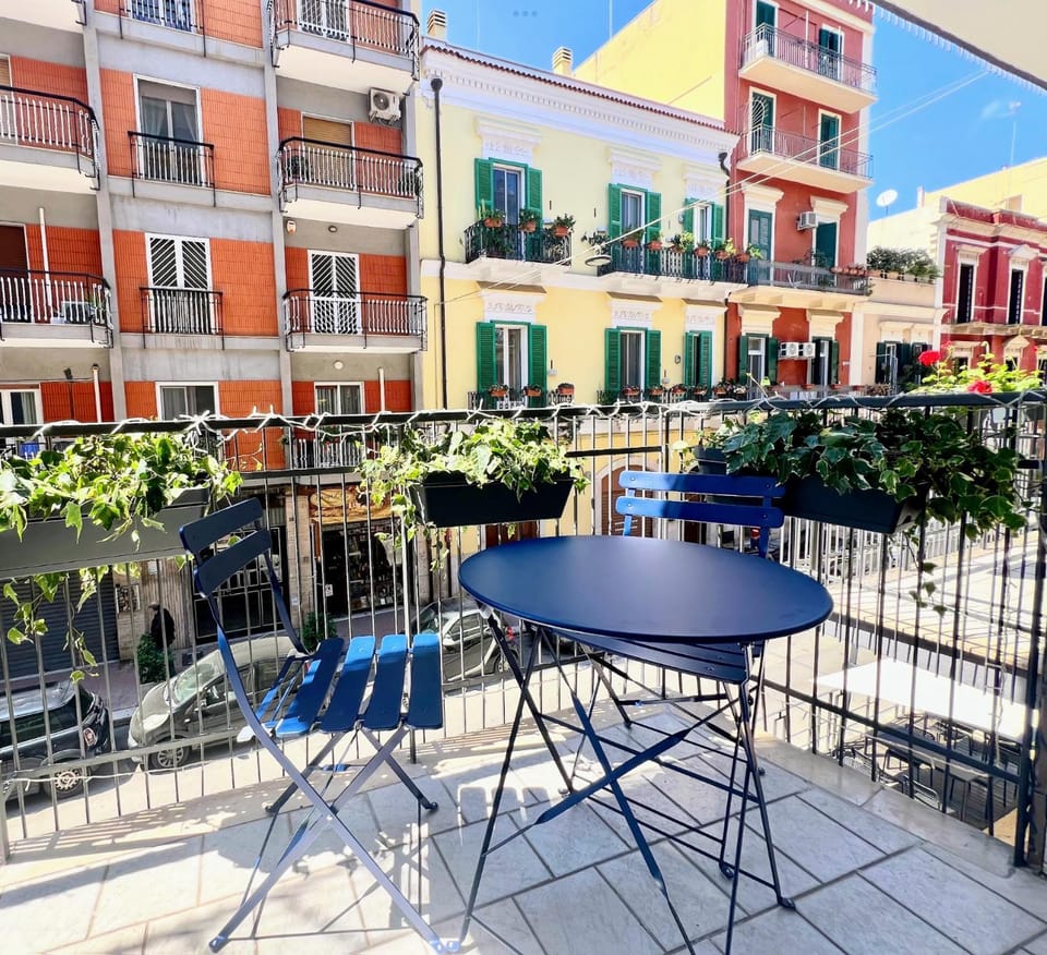 Property building, View (from property/room), Balcony/Terrace
