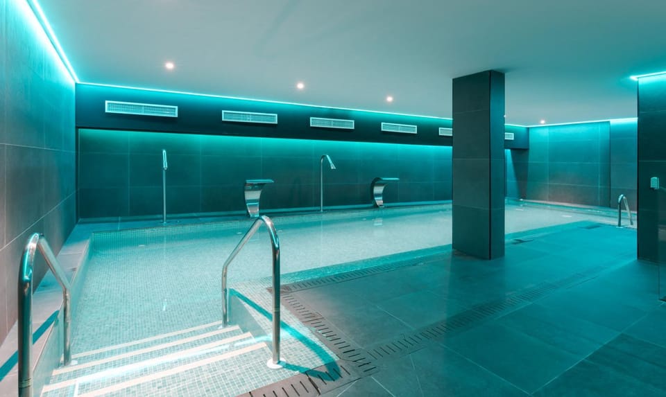 Jade Tower - 2-Bedroom Coastal Luxury Apartment in Fuengirola Apartment in Fuengirola