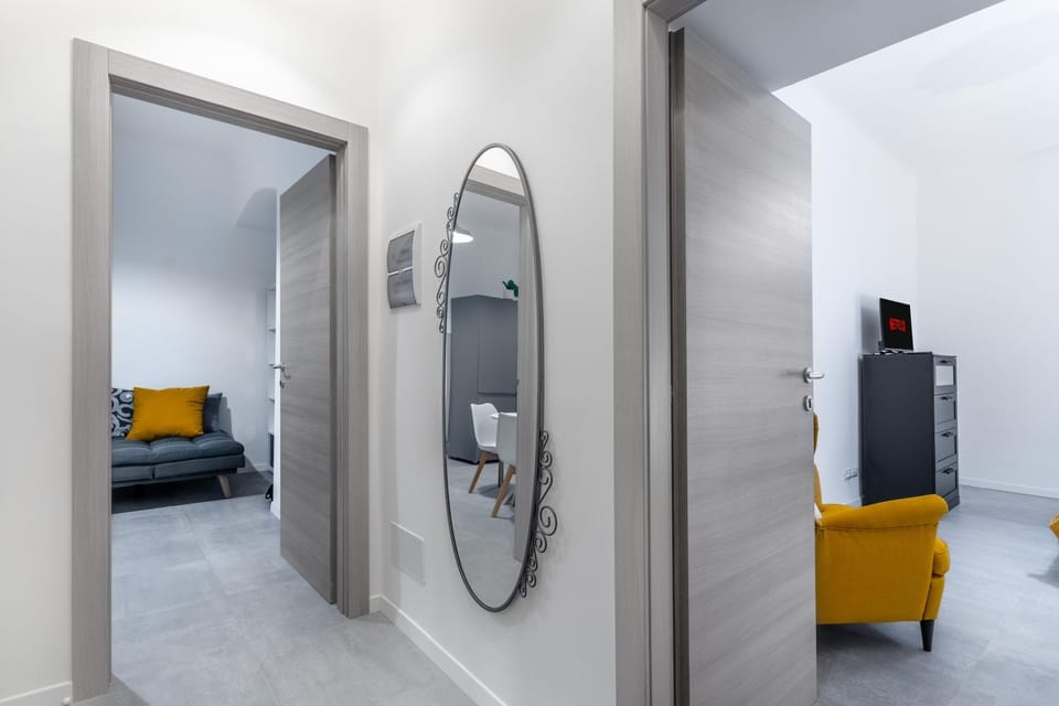 Bathroom, TV and multimedia, Bedroom