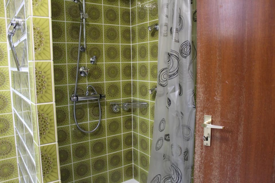 Ferienwohnung Andrea ist mit 1 oder 2 Schlafzimmer in Grünebach Buchbar Apartment in Rhineland-Palatinate