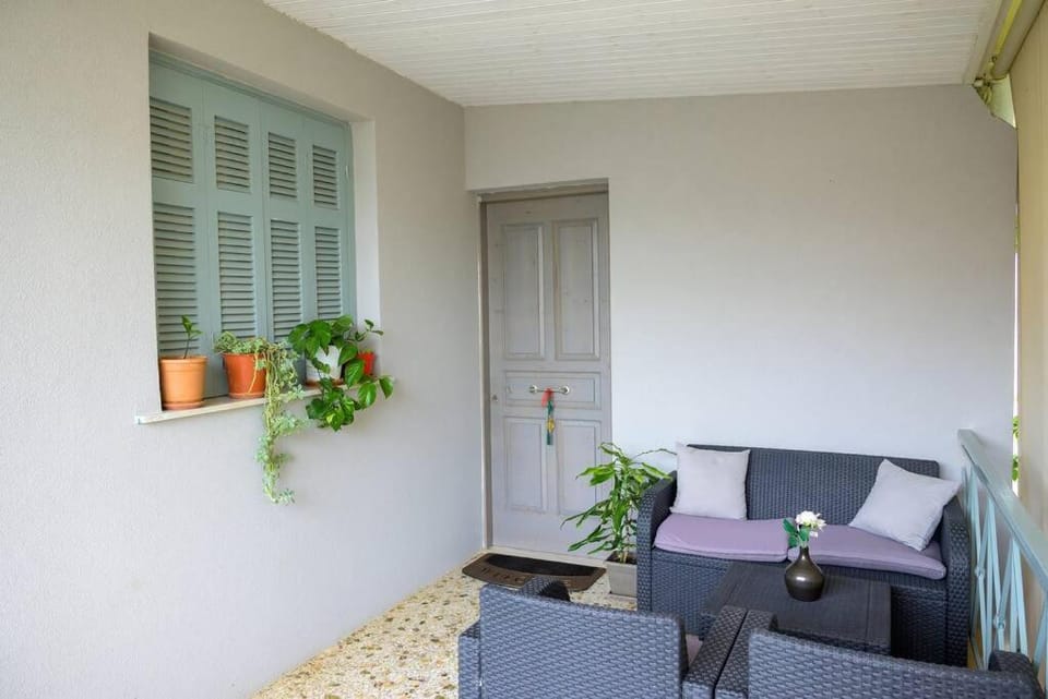 Dimitris Apartment near Athens Airport Apartment in East Attica Regional Unit, Greece