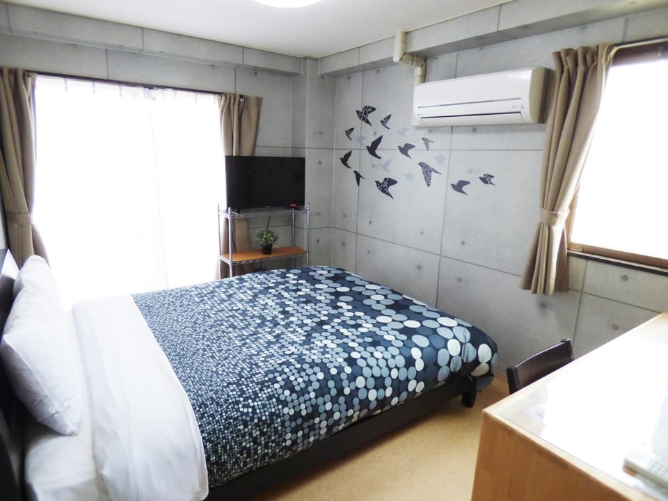Day, Photo of the whole room