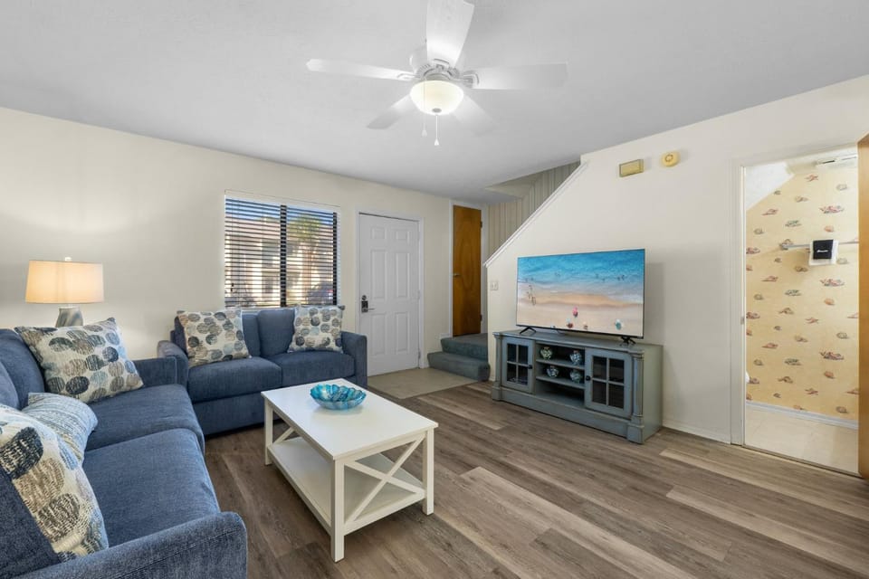 Charming Townhouse in Gulf Highland Beach Resort! Amenities Galore Apartment in Panama City Beach