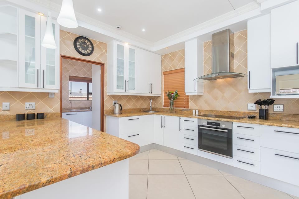 Kitchen or kitchenette, stove, kitchen