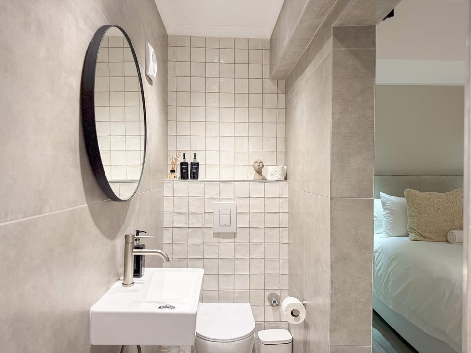Toilet, Bathroom