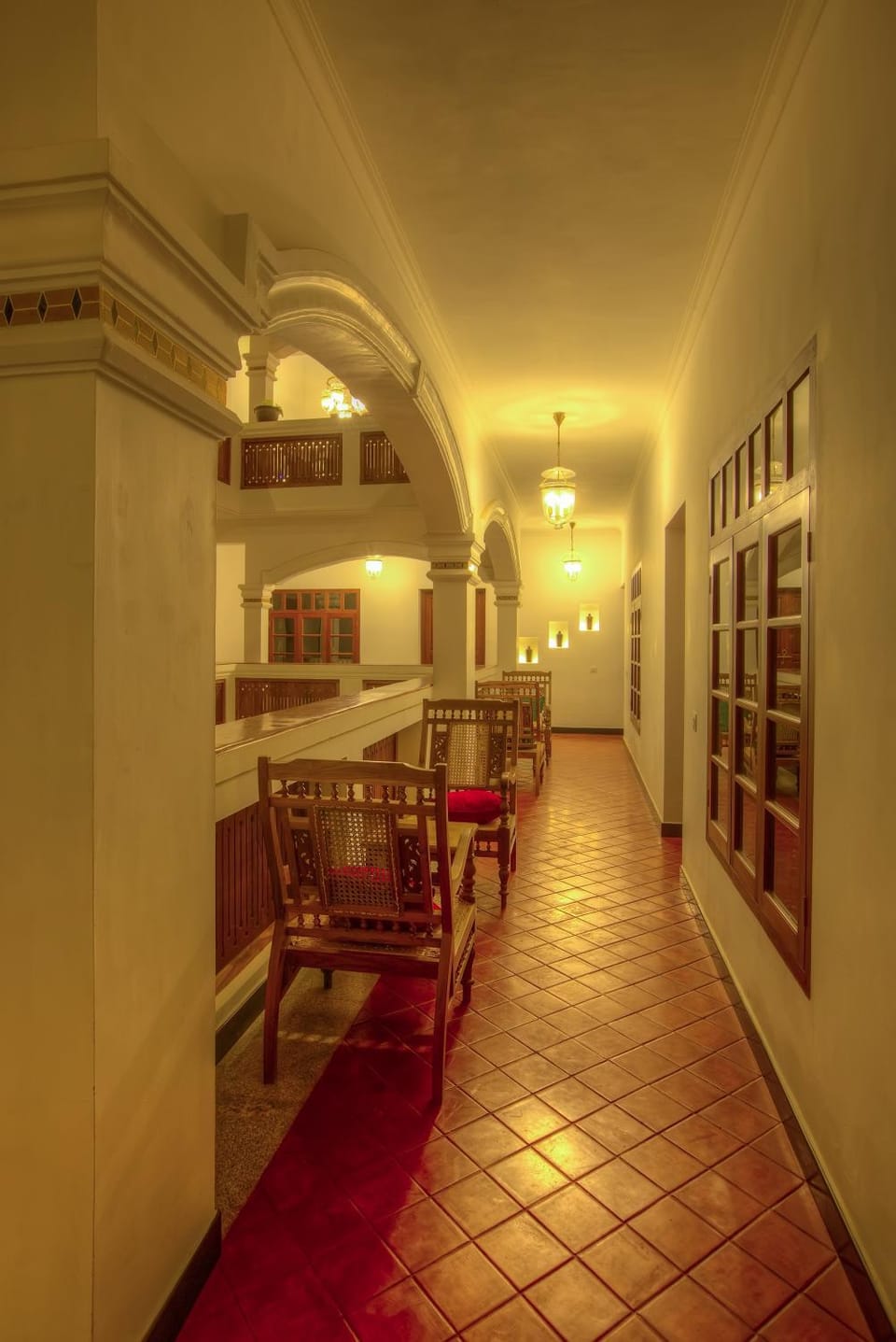 Decorative detail, Area and facilities