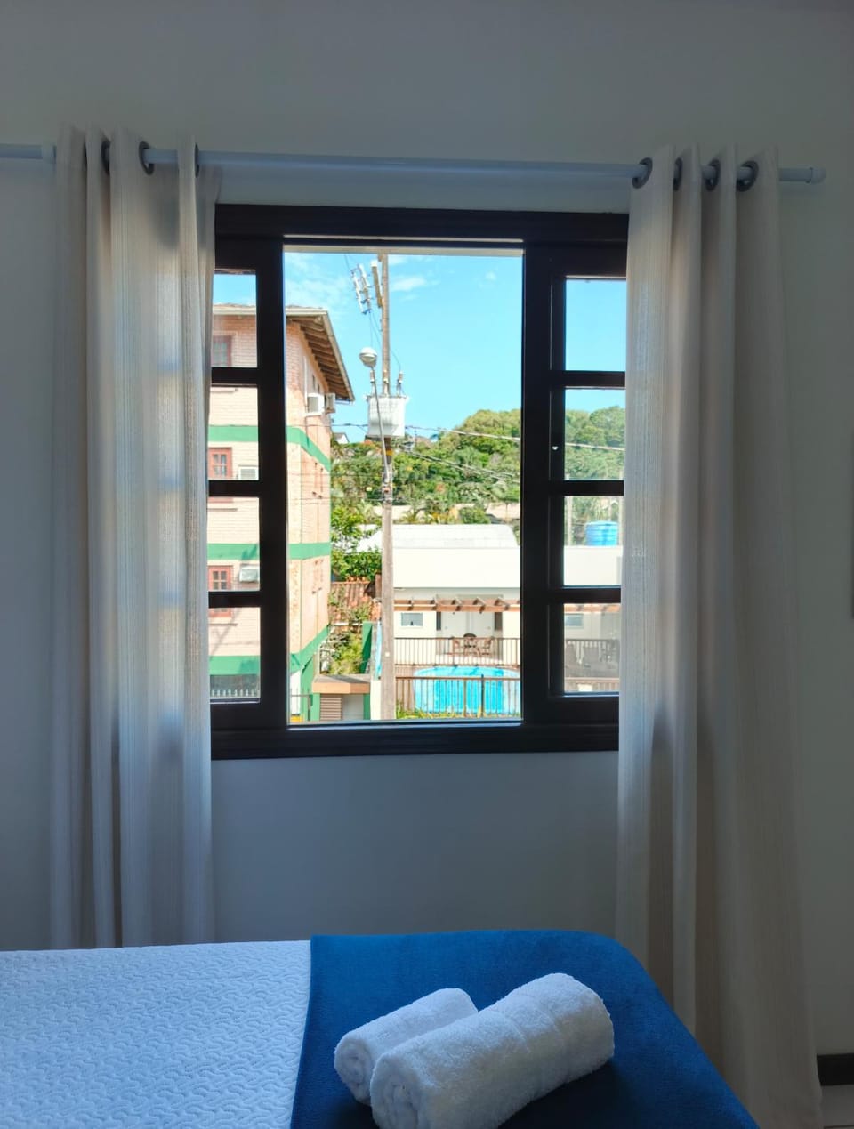 Bed, View (from property/room), Photo of the whole room, Bedroom, towels