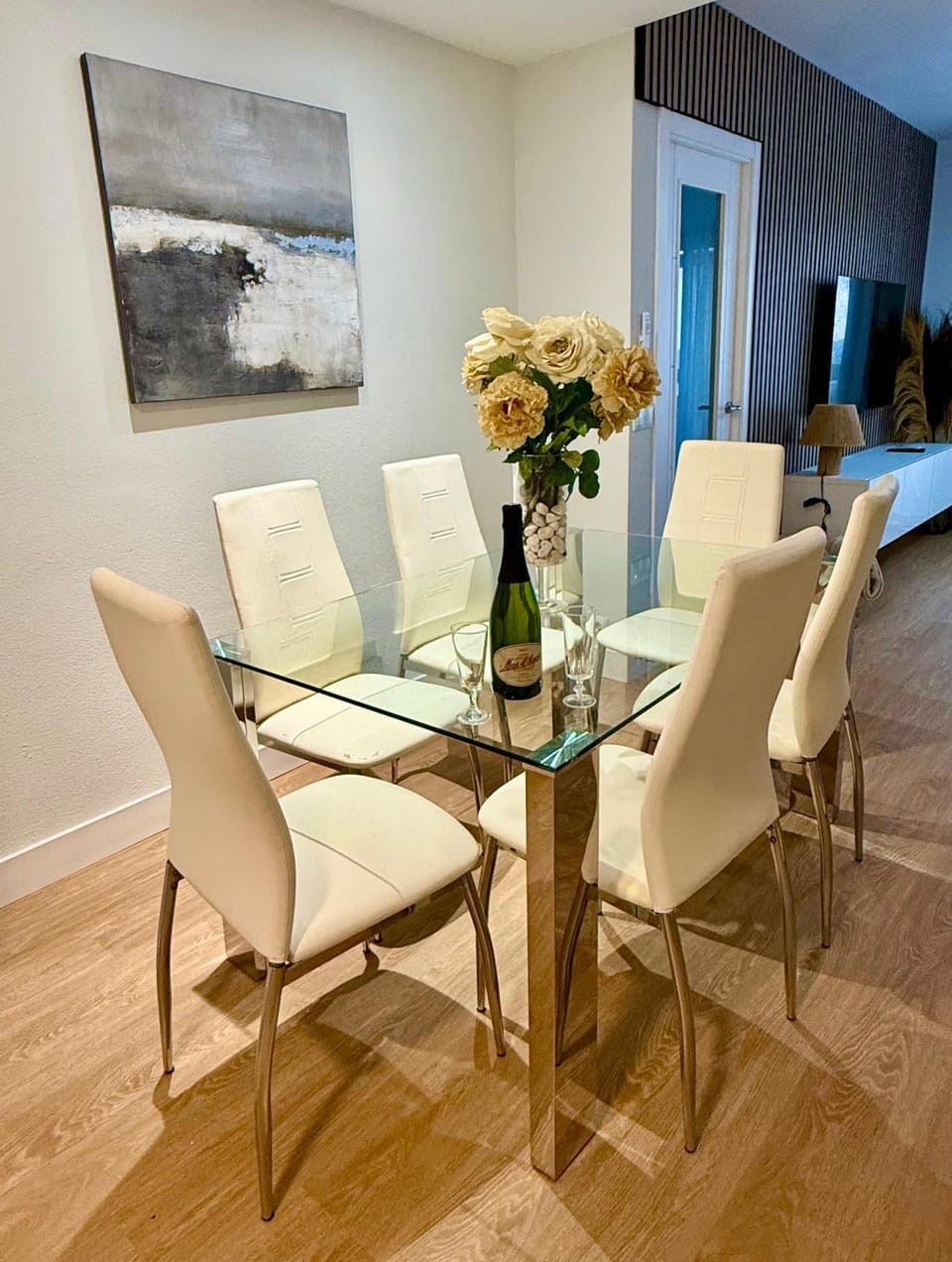 Living room, Dining area
