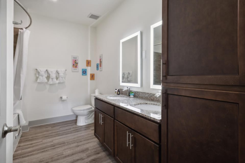 Overlook 7207 I Modern and Spacious 2Bd Apt Apartment in Farragut