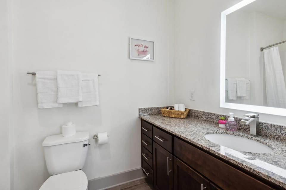 Overlook 7207 I Modern and Spacious 2Bd Apt Apartment in Farragut