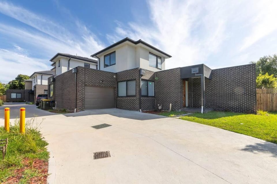 Joe-3Bed2Bath New CozyTownhouse House in Melbourne