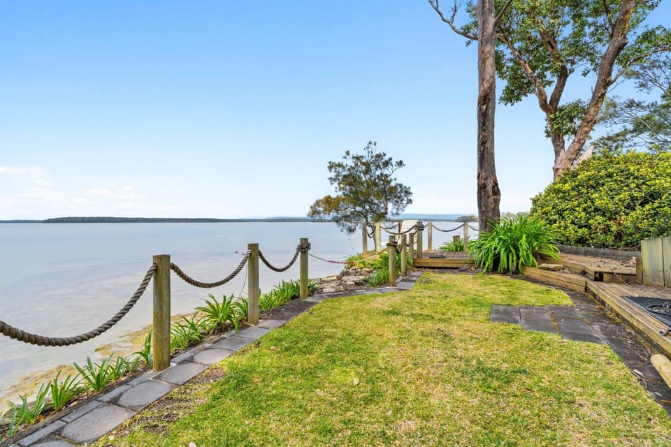 Jado on the Lake, Jervis Bay House in Saint Georges Basin