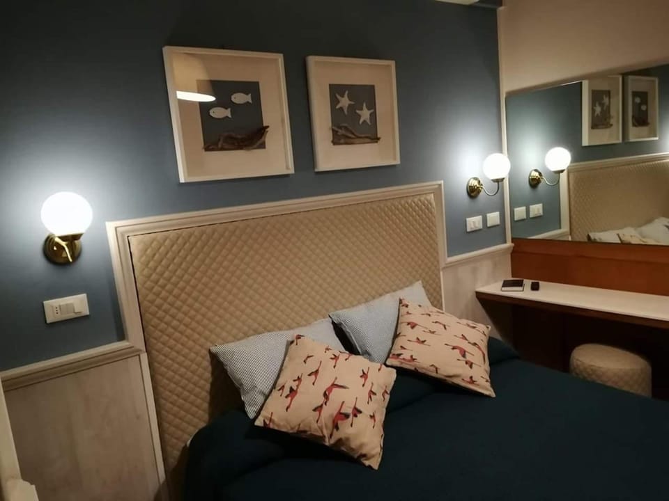 Bed, Decorative detail