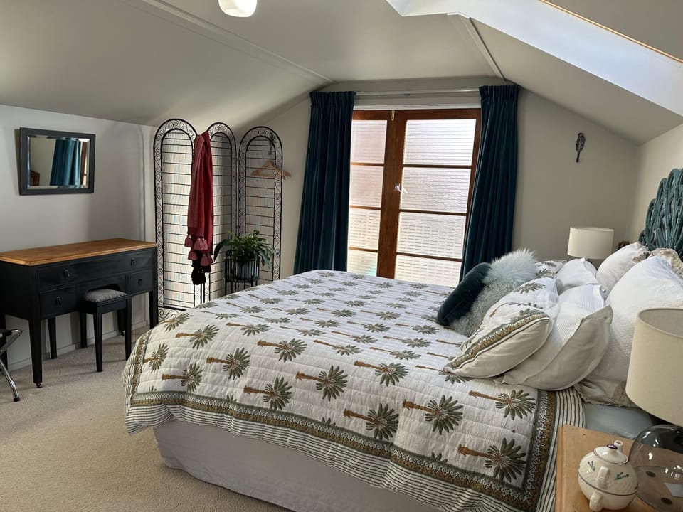 Loft on Blyth Bed and Breakfast in Otago