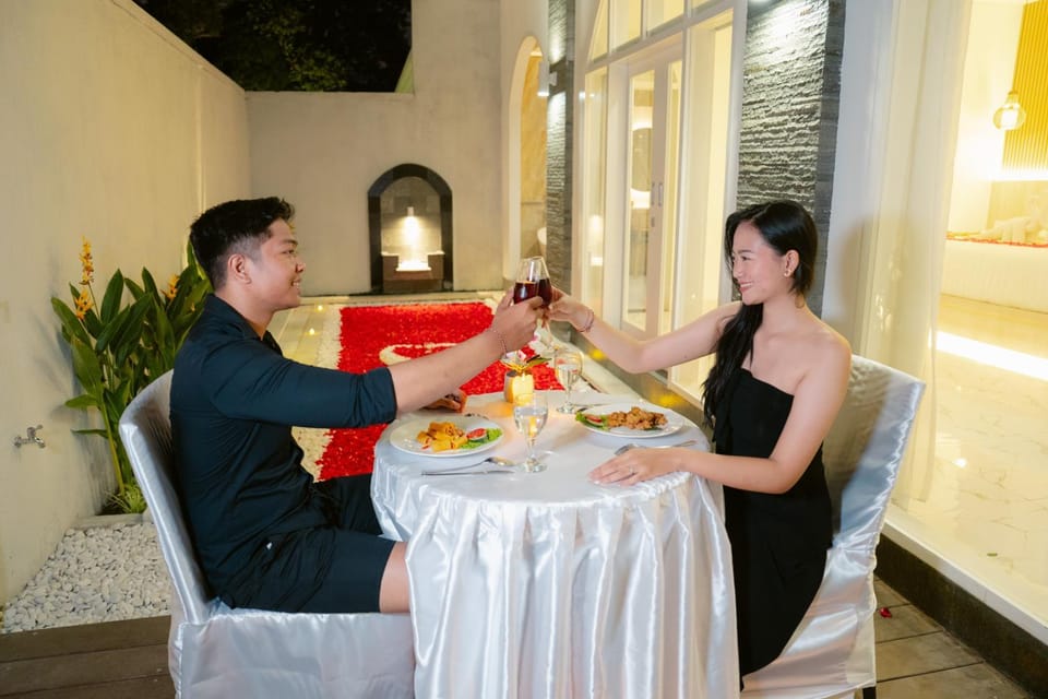 Guests, Drinks