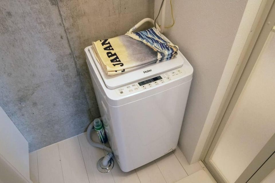 24年8月新築10月オープン 王子駅徒歩5分 丸貸切る 最大4人 2b室 Apartment in Saitama Prefecture