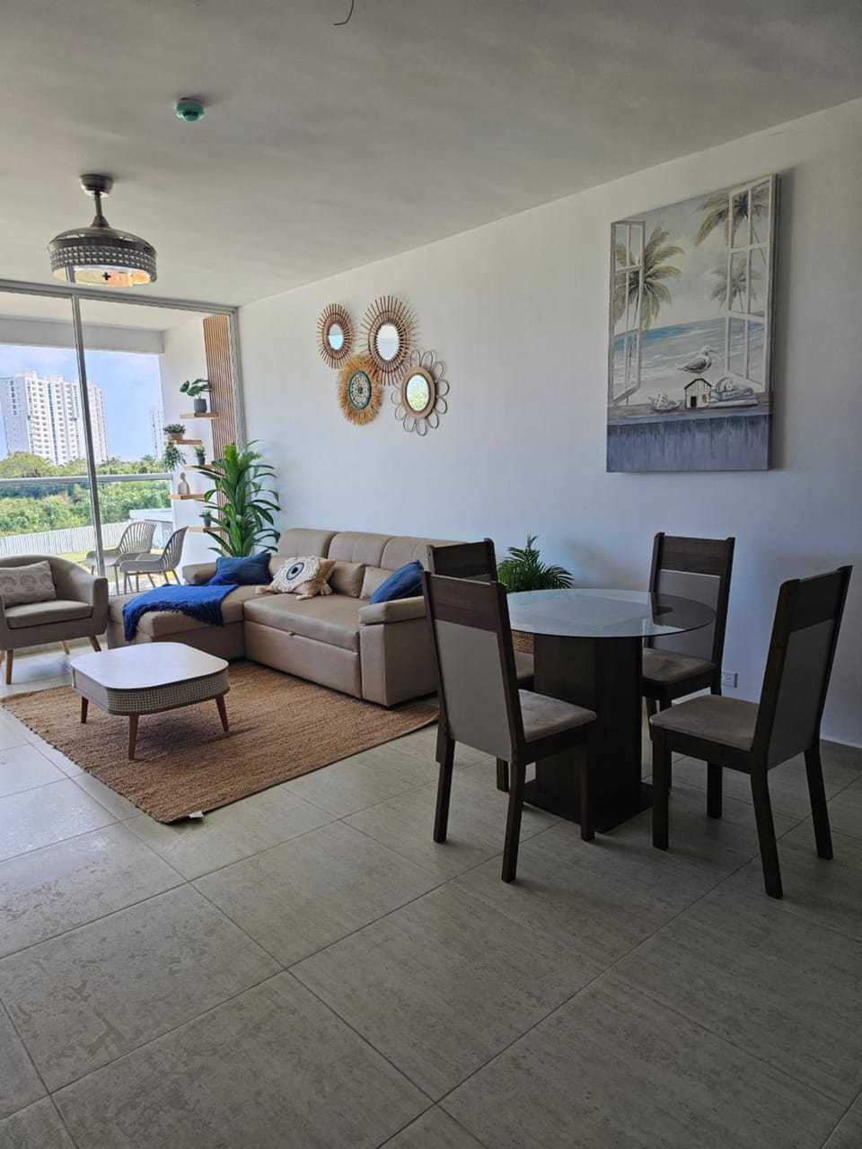 Living room, Dining area