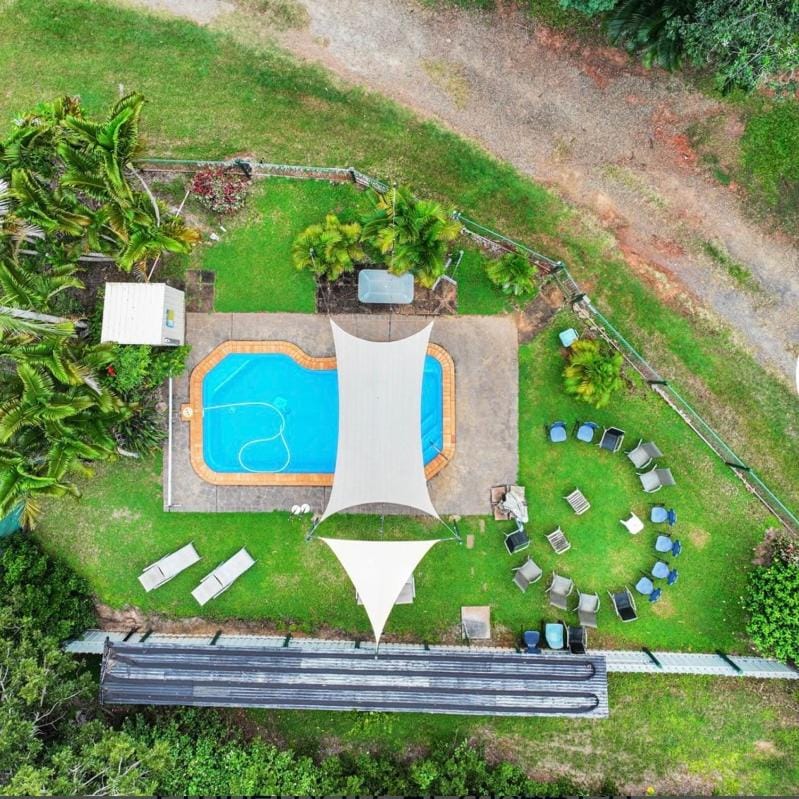 Swimming pool