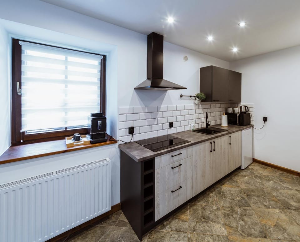 Coffee/tea facilities, Kitchen or kitchenette, pet friendly, stove