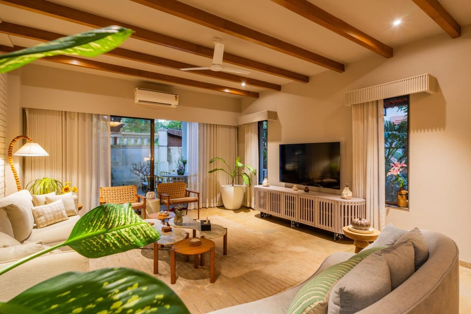 Communal lounge/ TV room, TV and multimedia, Living room, Seating area