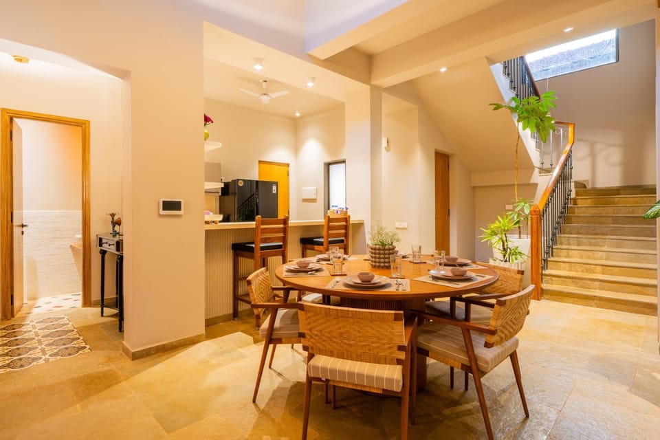 TV and multimedia, Kitchen or kitchenette, Living room, Seating area, Dining area, Evening entertainment