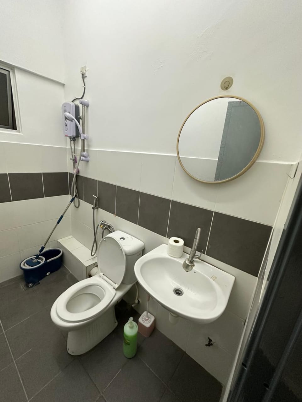 AYAAN HOMESTAY HiLL ViEW IIN FREE WIFI & NETFLIX Apartment in Tanah Rata