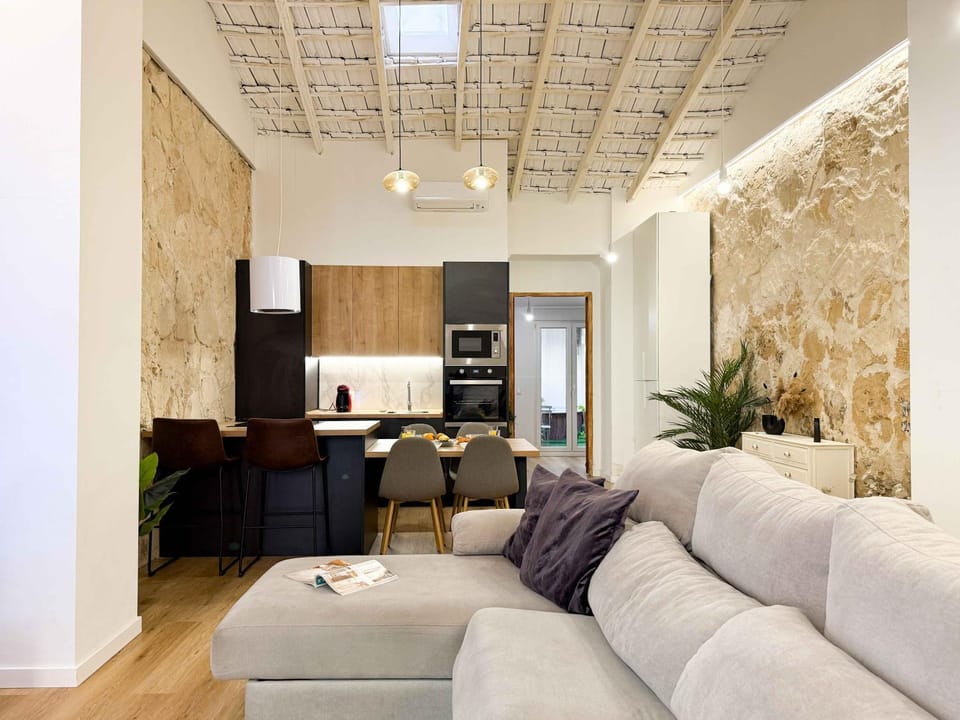 Living room, Dining area, kitchen