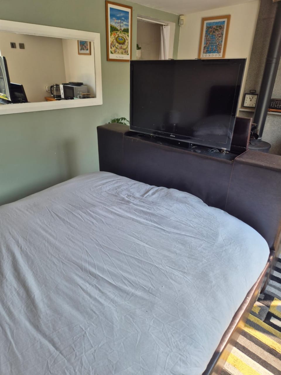 West Lodge Apartment in Hatfield