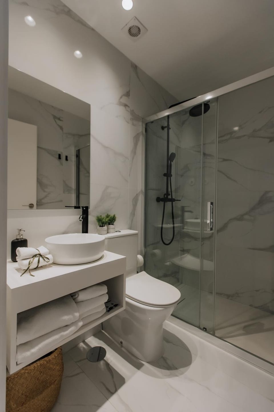 Shower, Bathroom