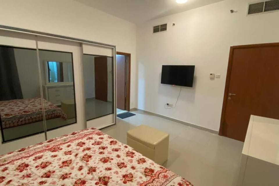 2 bedroom with 4 king Size Beds Apartment in Dubai