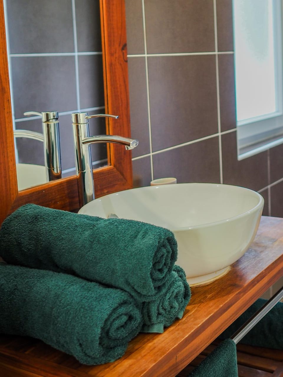 Bathroom, towels