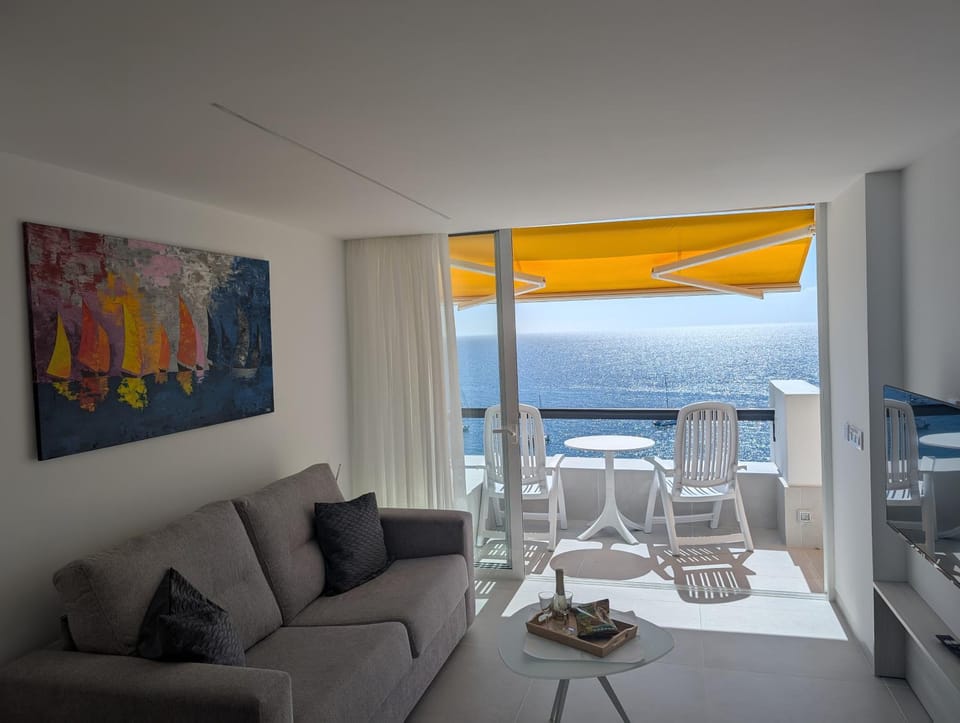 View (from property/room), Living room, Sea view