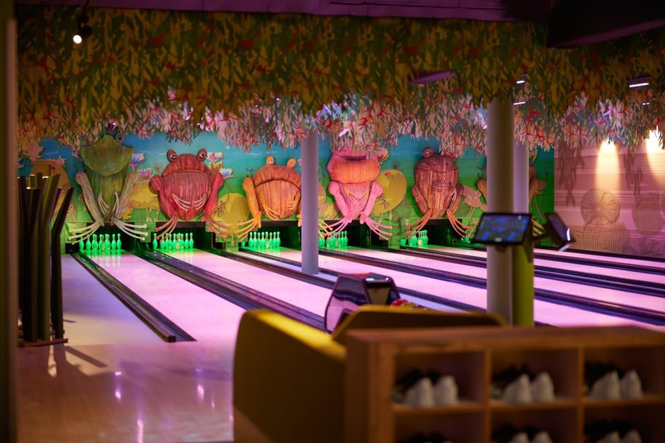 Bowling, Evening entertainment